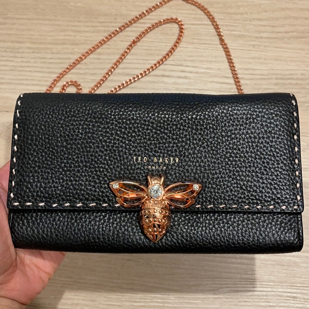 Ted Baker London wallet on a chain 🖤